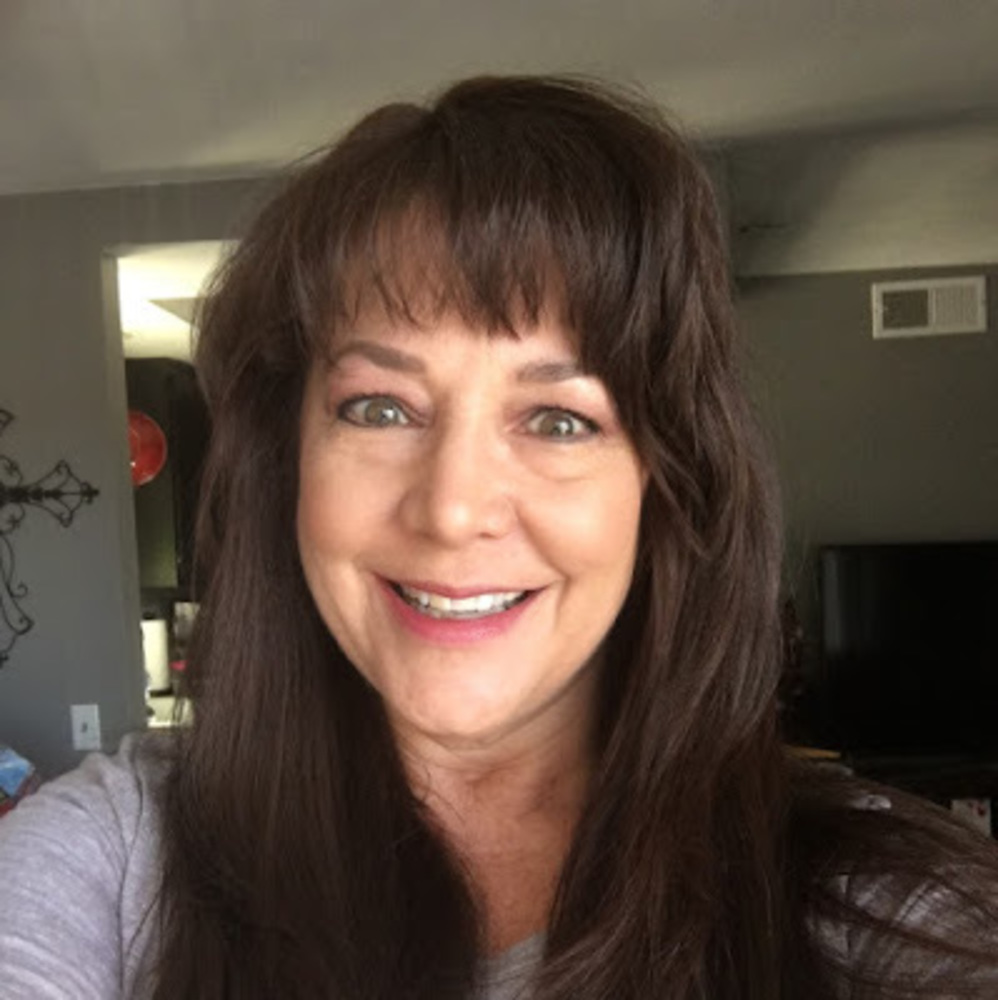 Meet your Posher, Kelli